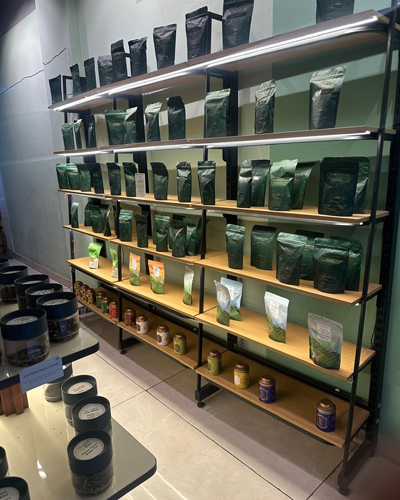 A To Z Old Furniture