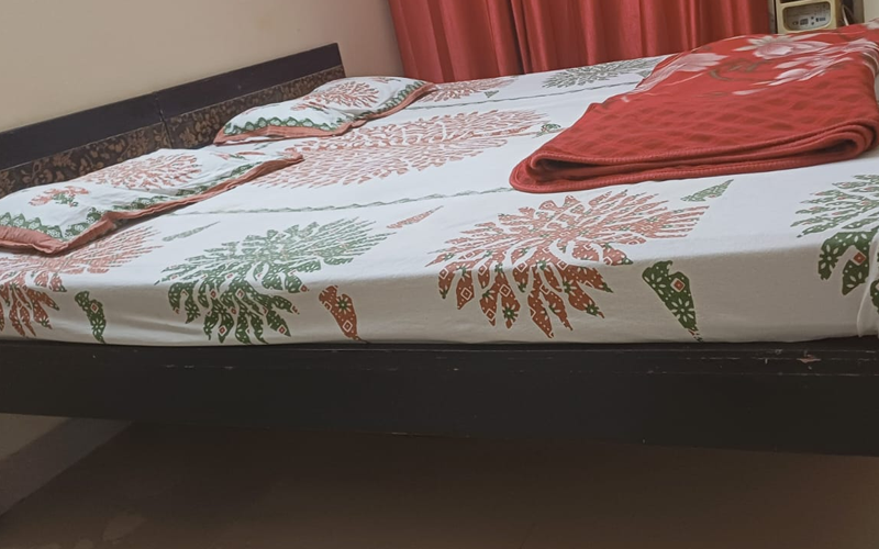 A To Z Old Furniture