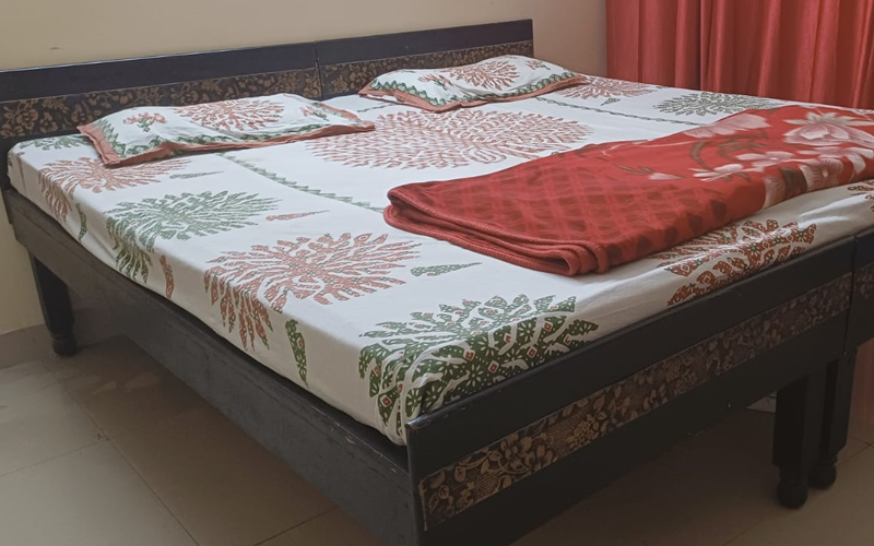 A To Z Old Furniture