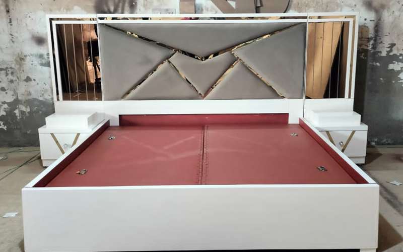 A To Z Old Furniture